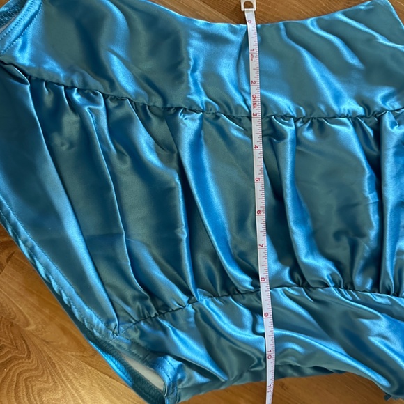 Top - Picture 7 of 8